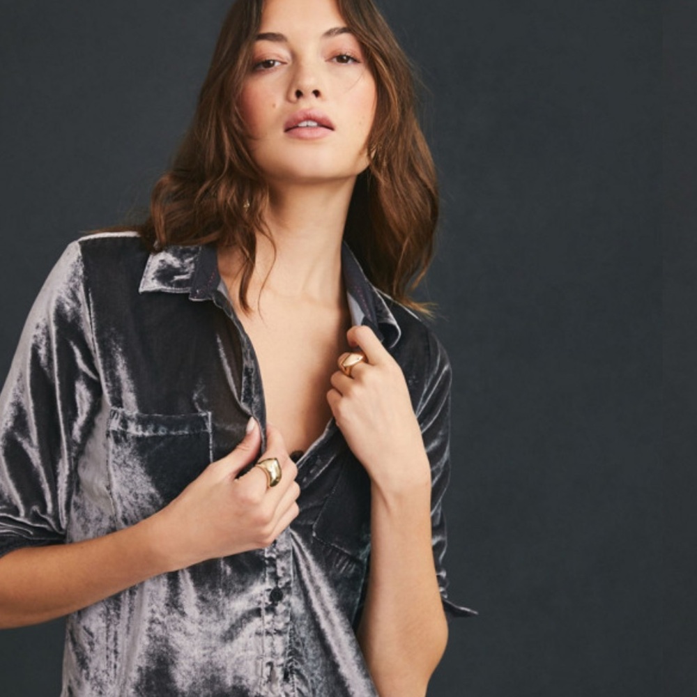 Pilcro by Anthropologie Hadley Relaxed Velvet Buttondown Sz M NWOT